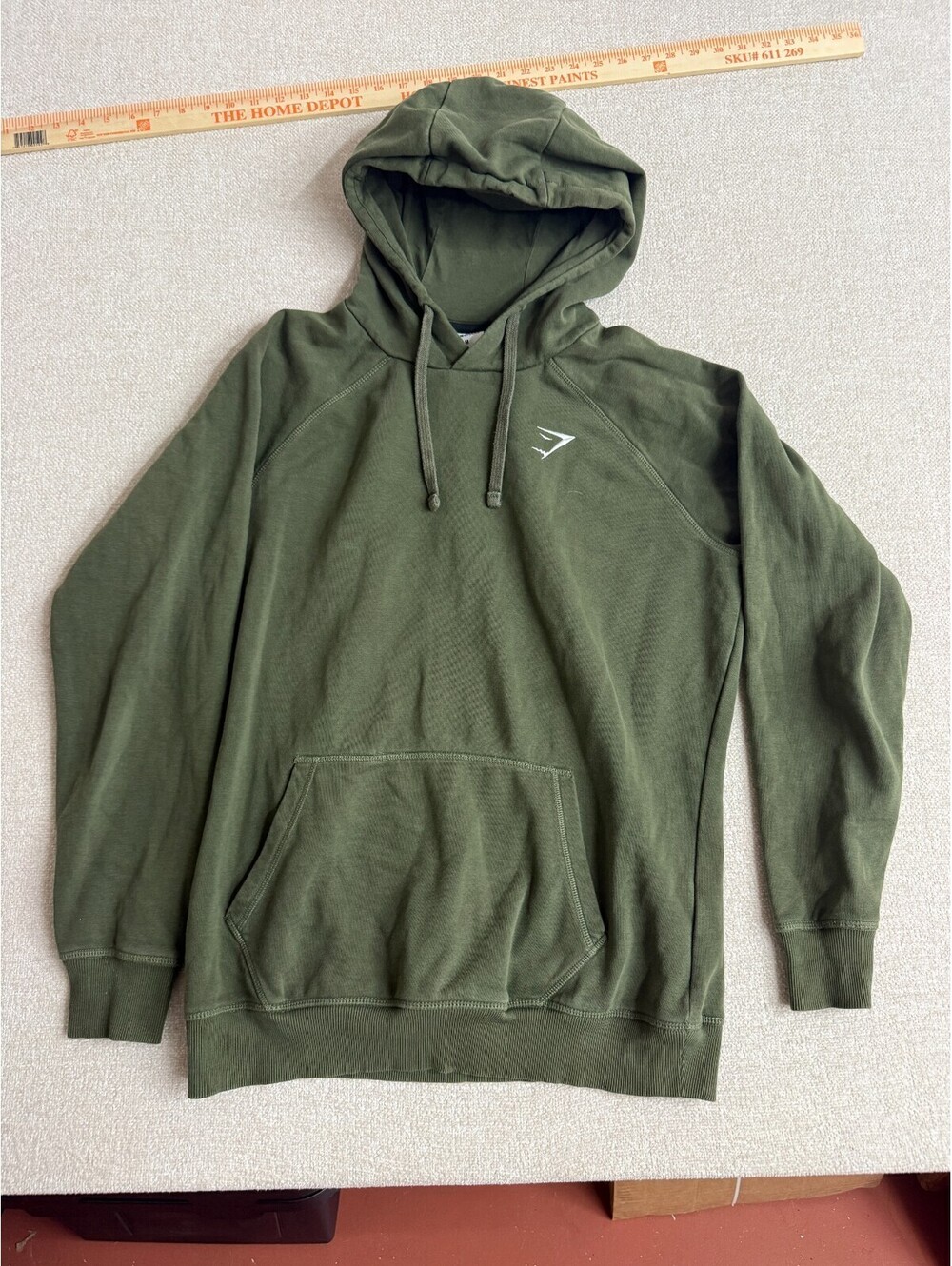 Gymshark Mens Medium Olive Green Pullover Hoodie Sweatshirt Logo M